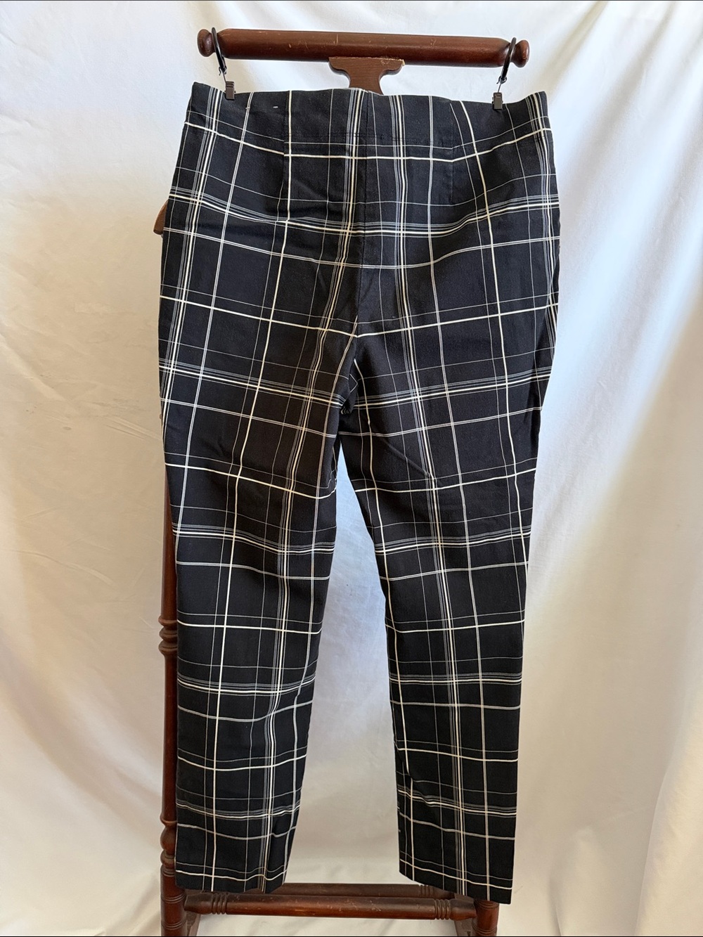 Chicos Black Windowpane Plaid pull on stretch pants. - Picture 3 of 3